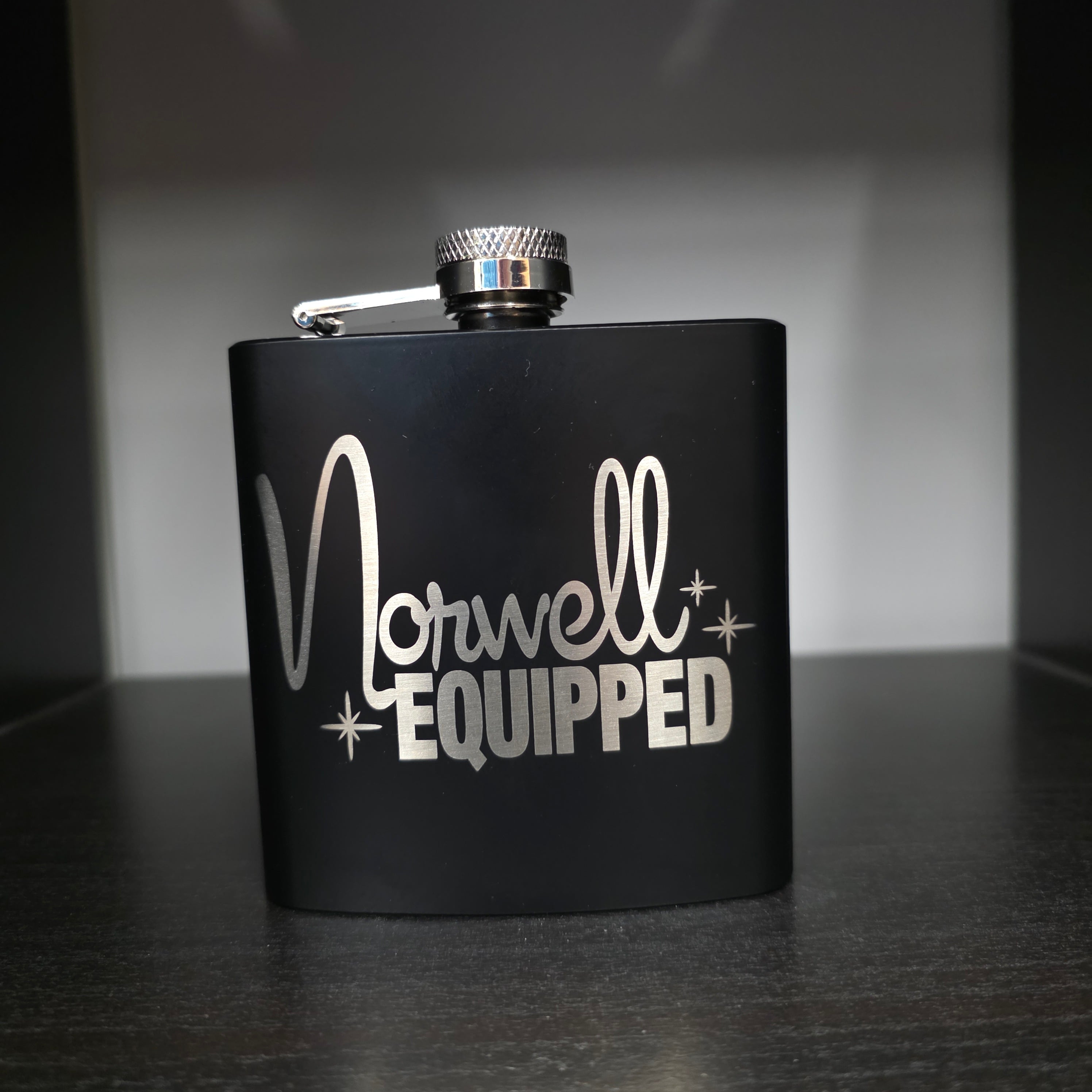 NORWELL EQUIPPED 6 OUNCE HIP FLASK